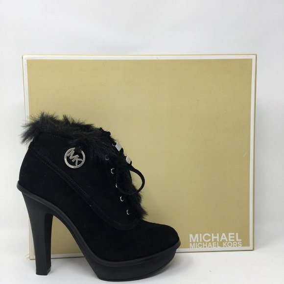Michael Kors/ New, Carlie Lace Up Black, Size: 5.5 - Picture 1 of 6
